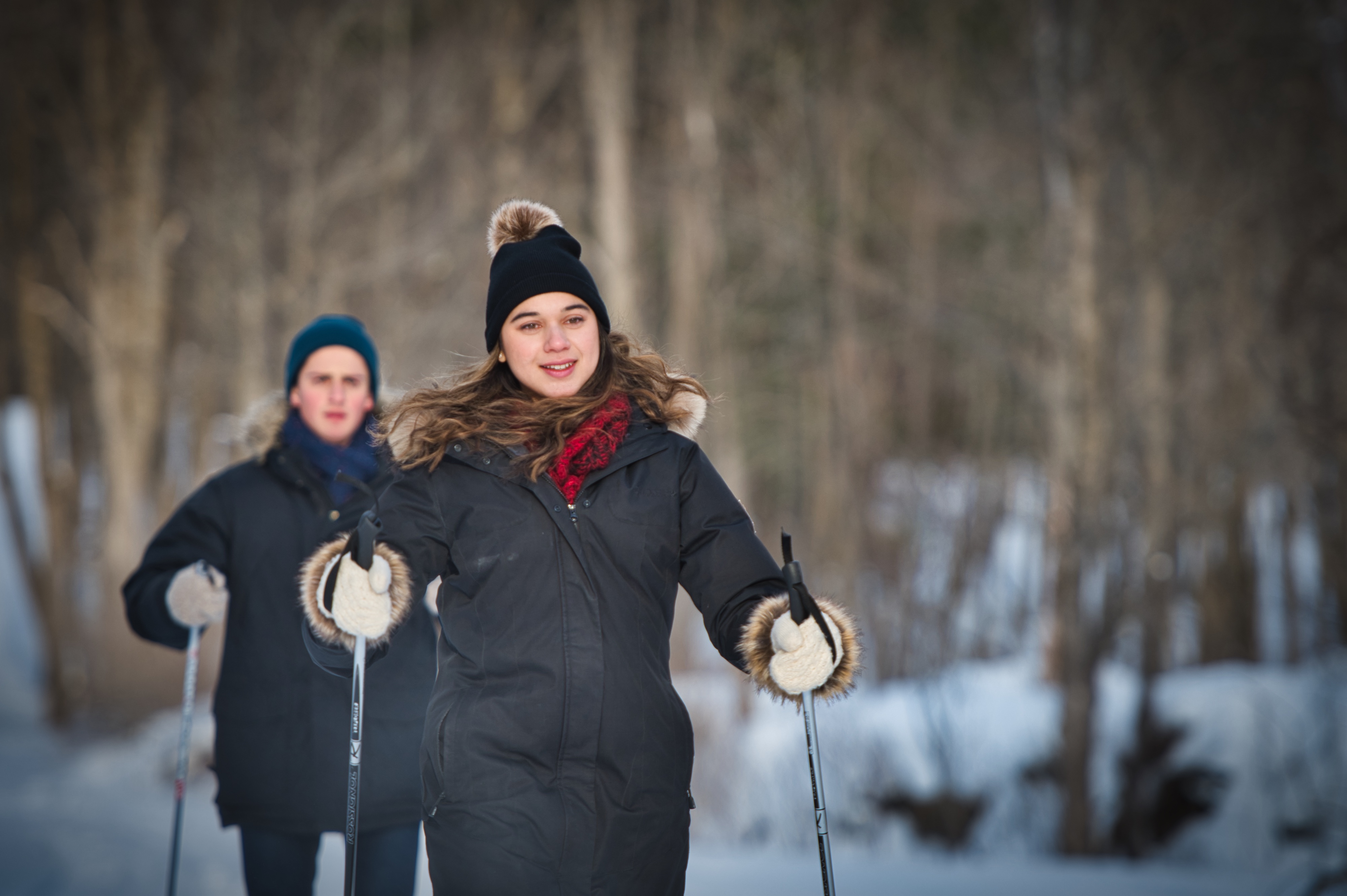 couple skiing at Frontenac Provincial Park