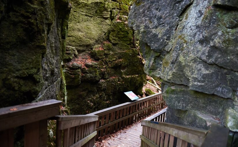 How to plan your day trip to Mono Cliffs